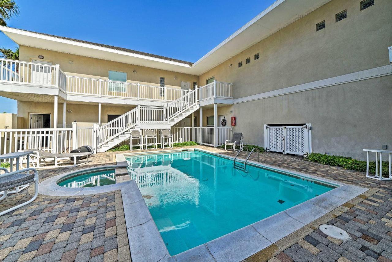 Modern Island Condo With Pool Steps To The Beach! 南帕诸岛 外观 照片